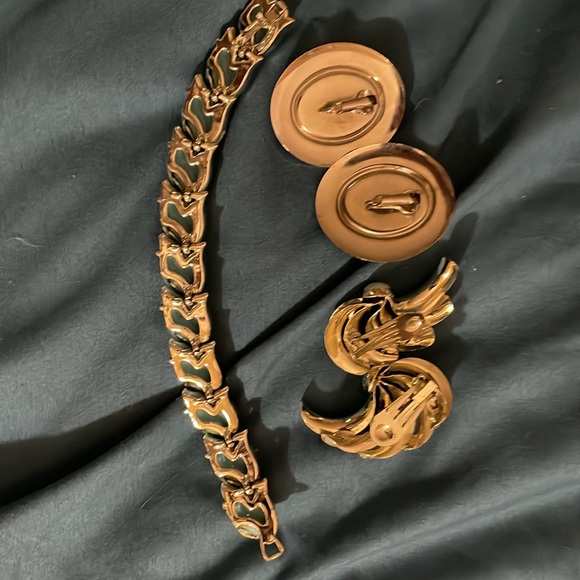 Vintage set of two clip on earrings and matching. Bracelet silver and blue - Picture 5 of 8